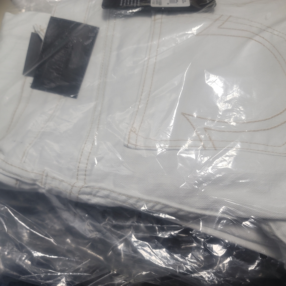 White True Religion jeans